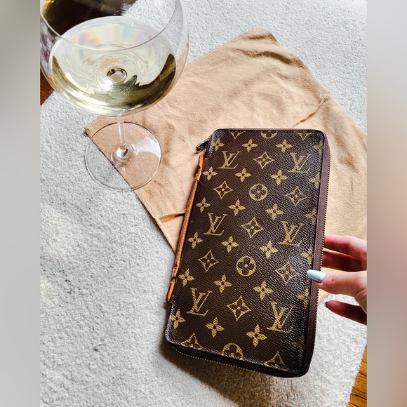 Authentic Louis Vuitton de voyage travel organizer long wallet - Picture 1 of 16